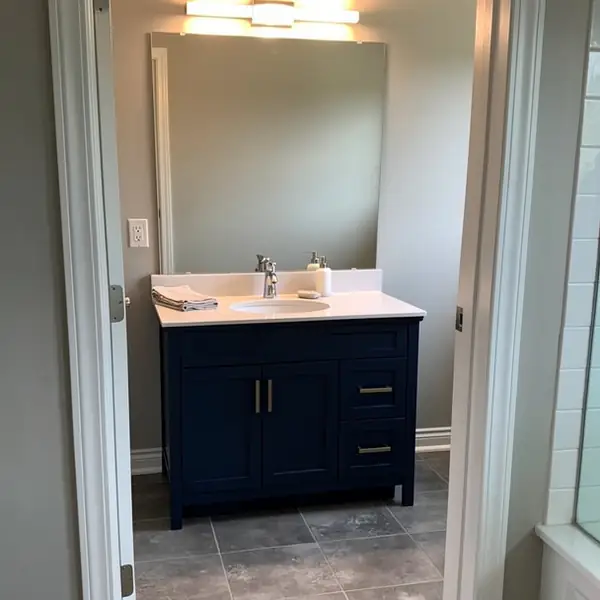 Hale Navy Shaker vanity in Waterloo ensuite