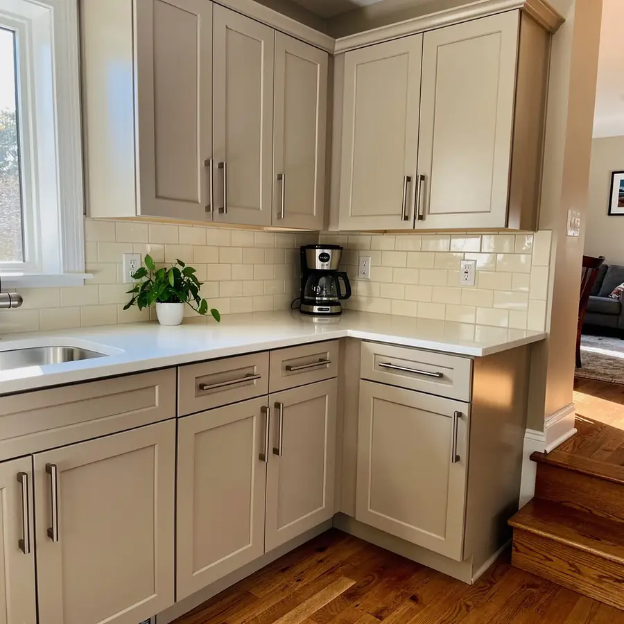 Painted kitchen in Kitchener backsplit home